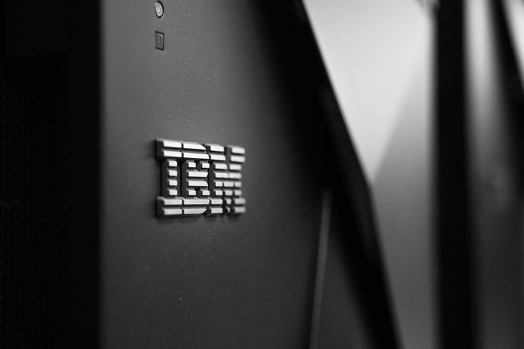 IBM Common (NYSE:IBM) Turns To Hybrid Cloud After Consecutive Revenue Decline